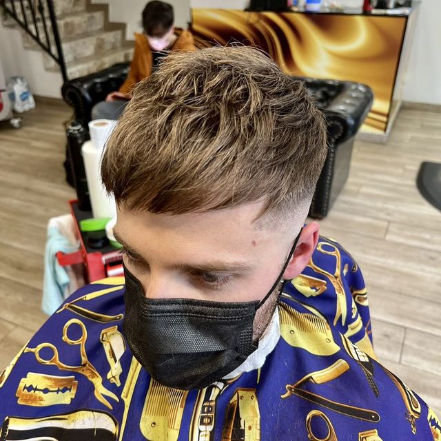 Corte de pelo en Colitas Barber