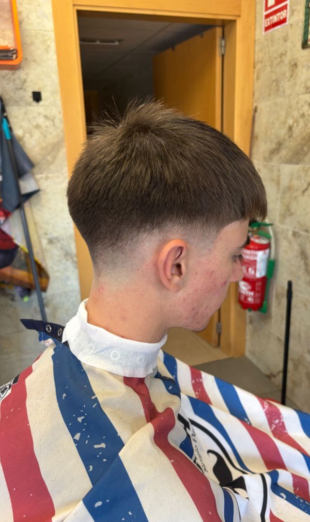 Corte con fade en La Barbería Sergio Pérez