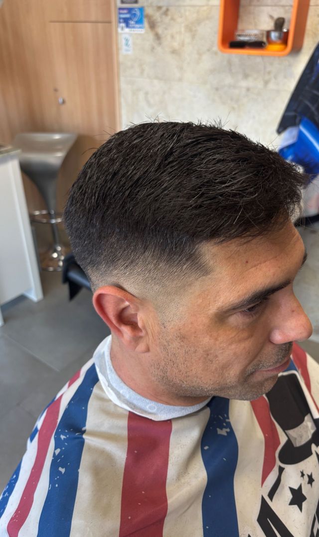 Peinado en La Barbería Sergio Pérez